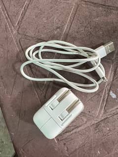 iphone orignal charger & cable