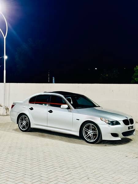 BMW 5 Series 2004 9