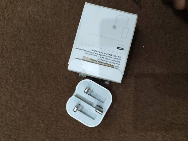 iPhone Original Charger adaptor 1