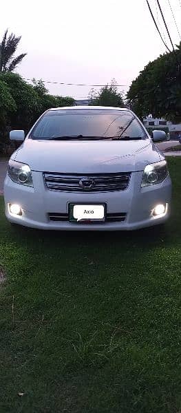 Toyota Corolla Axio 2013 1