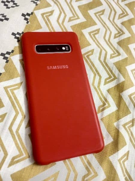 galaxy s10 6_128 with original charger 4