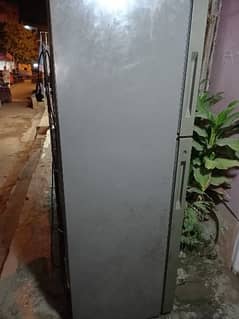 Haier large size fridge ha good condition everything is fine perfect