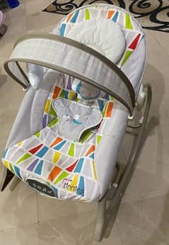 Stylish baby bouncer/rocker chair excellent condition 2 in1/Rocker toy