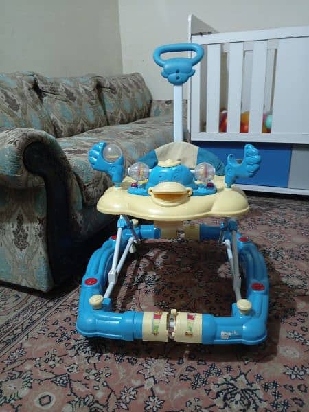 baby walker best condition 2