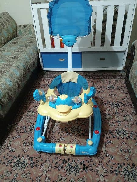 baby walker best condition 3