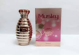 musky perfume by makkaj original