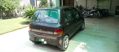 Daihatsu Cuore 2012