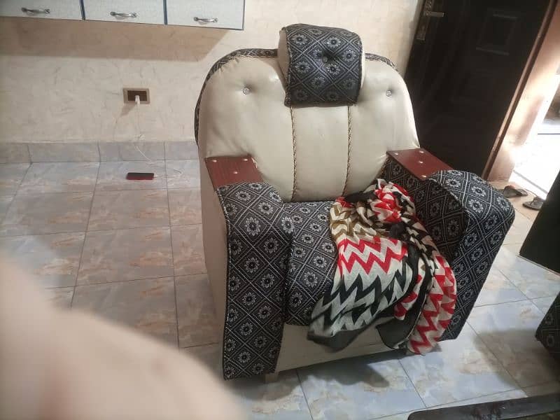 6 seater sofa set for sale 0