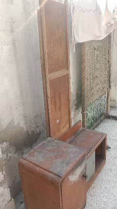 Dressing table for sale without SHEESHA