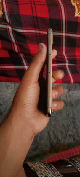 iphone xs 64gb contact number 03151987081 4