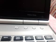 HP ELITEBOOK 8560