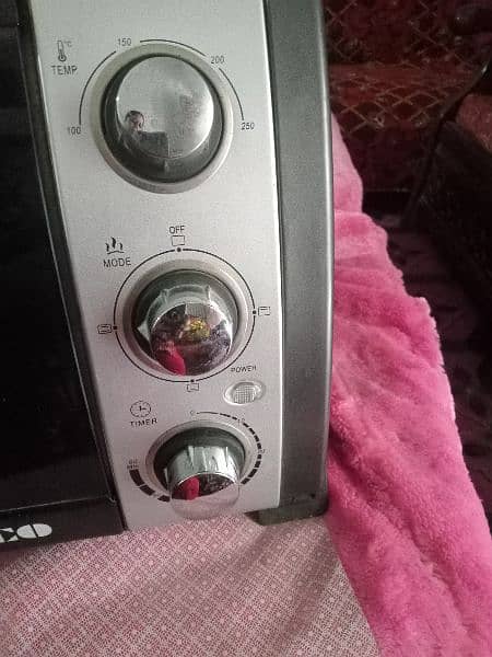 Electric microwave oven like new 2