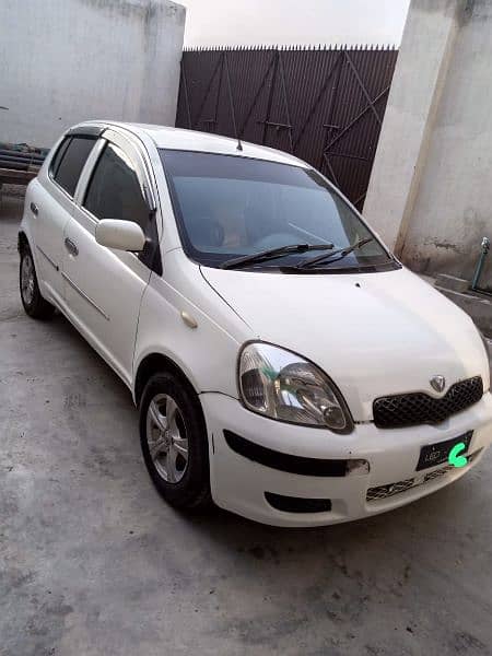 Toyota Vitz 2002 16