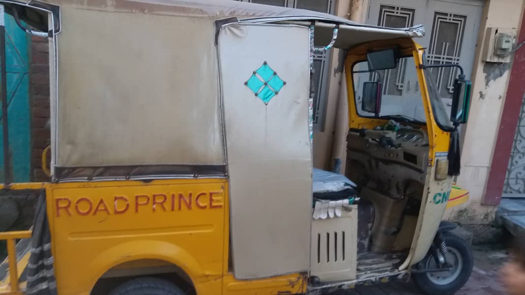 Road Prince Auto Rikshaw 1