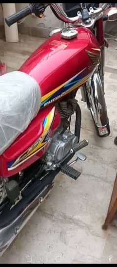 Honda 125 CG argent for saleCall my WhatsApp number 03244025806