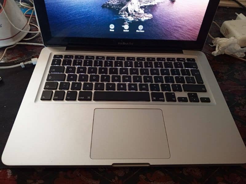 MacBook pro mid 2012 1