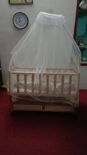 Wooden Baby cot 0