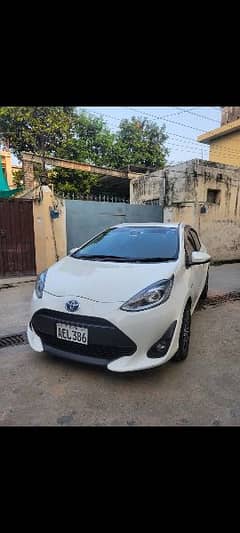 Toyota Aqua 2017 0