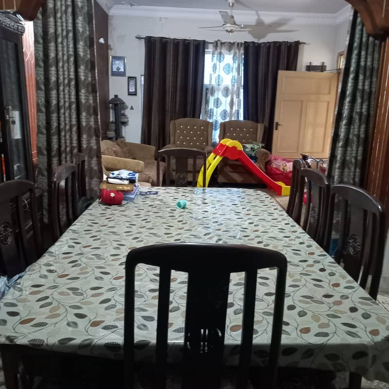 Dining table 8 seater 2