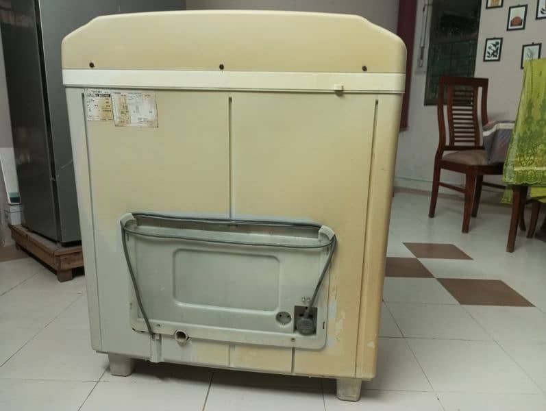 Dawlance Washing machine 7