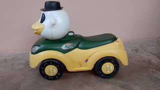 Donald duck kid's Car