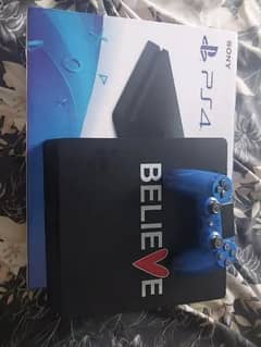 ps4 slim 500 gb with box 100% sealed