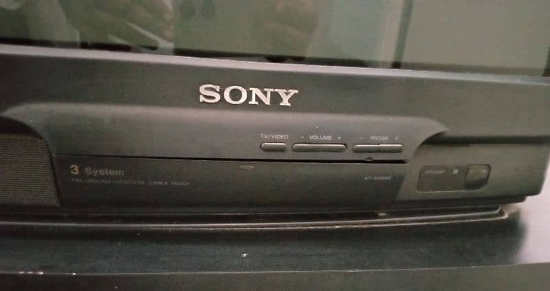 Sony Tv with 21 inches display 1