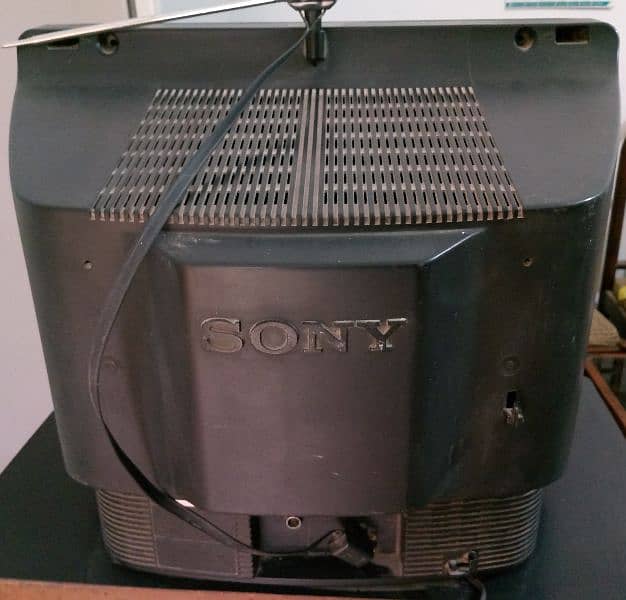 Sony Tv with 21 inches display 2