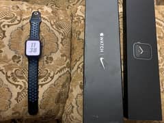 Apple watch series 6 Nike Edition