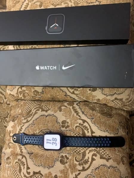 Apple watch series 6 Nike Edition 1