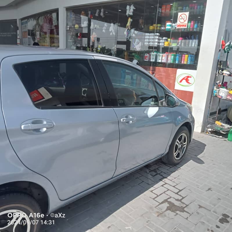 Toyota Vitz 2011 Vitz 6