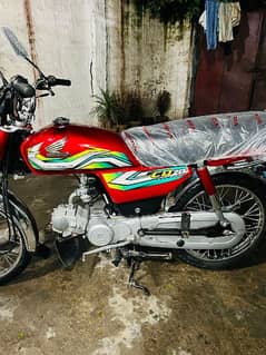 Honda 70 cc bilkul neet condition hai