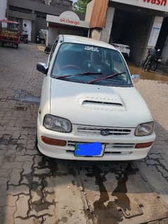 Daihatsu Cuore 2003