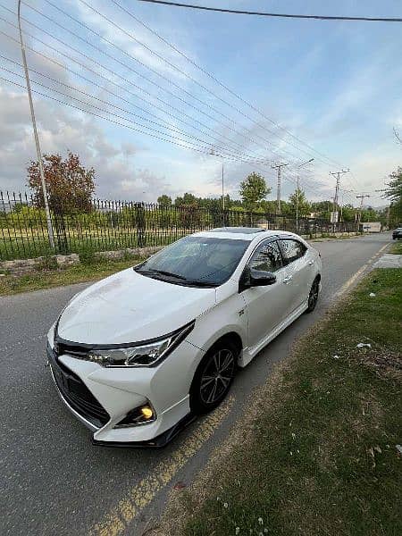 Toyota Altis Grande 2016 4