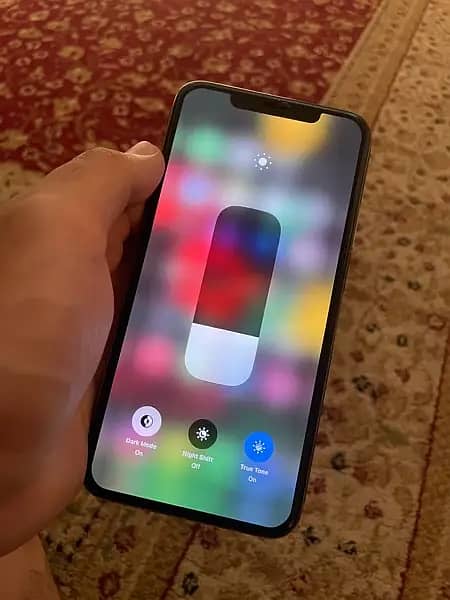 iphone 11 pro max 2