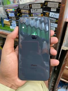 iPhone XR 0