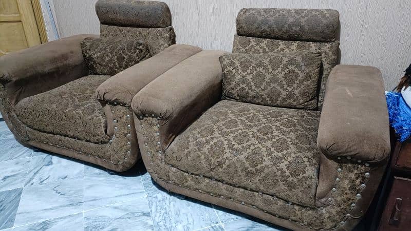 10 seater sofa set+ cushions 1