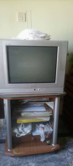 I am selling my looks like new television. Very small time.