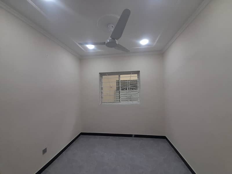 2.5 Marla House For Sale In Kainat Society 0