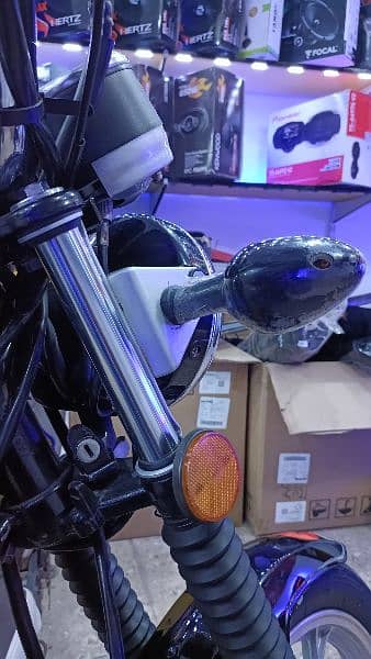 Suzuki Gs150 Se brand new condition nut to nut genuine 11500km only ru 13