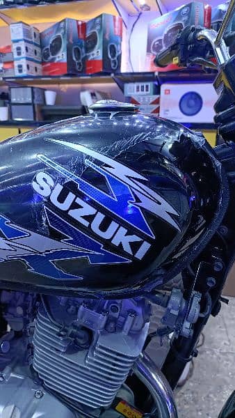 Suzuki Gs150 Se brand new condition nut to nut genuine 11500km only ru 18