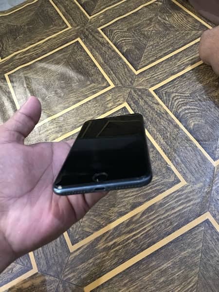 iphone 8 plus 128gb pta approved 2