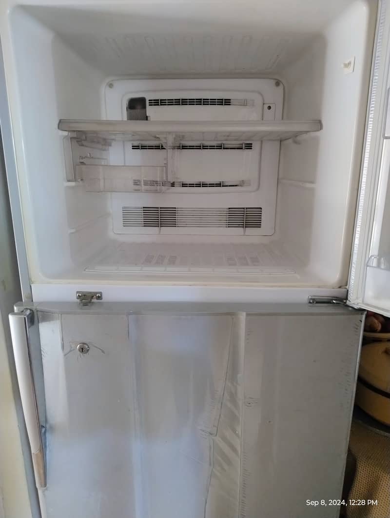 Mitsubishi Fridge - Non frost 3