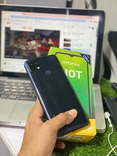 Infinix hot 10i 4/128 with box