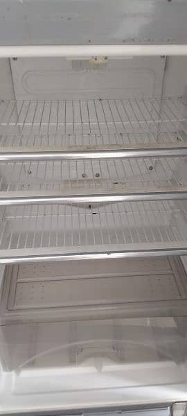 Dawlance refrigerator good condition 2