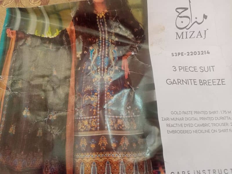 mizaj branded Lawn fabric suit 2