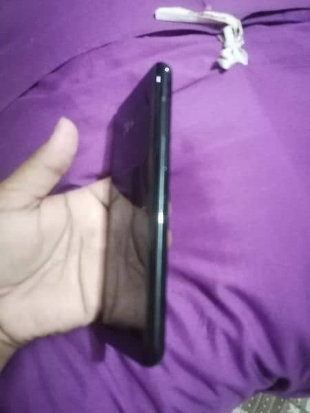 urgent sale samsung s8plus. . 4gb. 64gb. 14