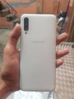 Samsung a30s for sale 4/128 only kit