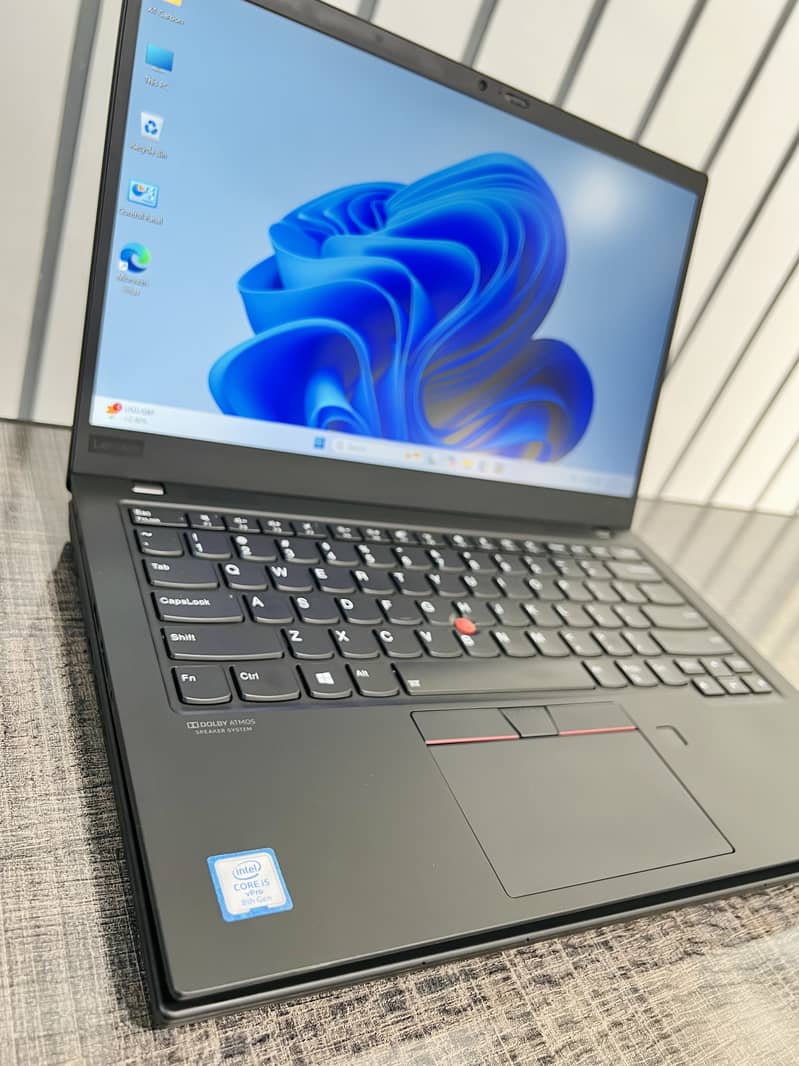 Lenovo X1 Carbon I5 8th Gen | 16 GB Ram | laptop 2