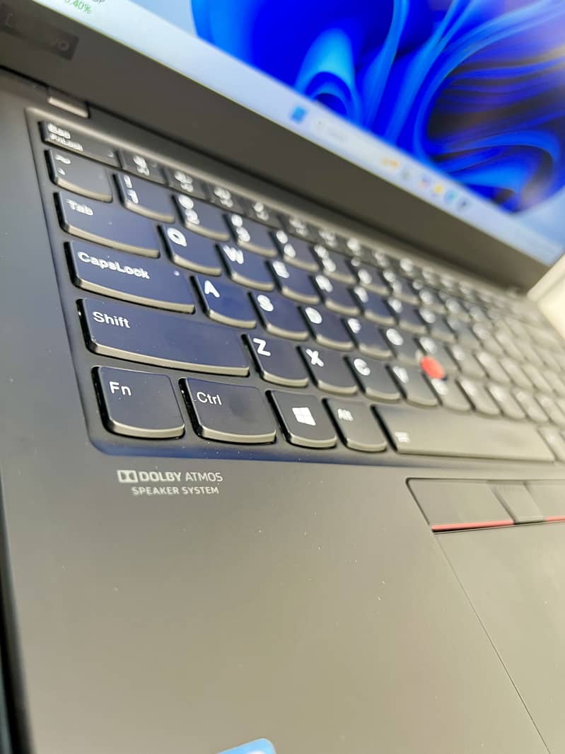 Lenovo X1 Carbon I5 8th Gen | 16 GB Ram | laptop 4